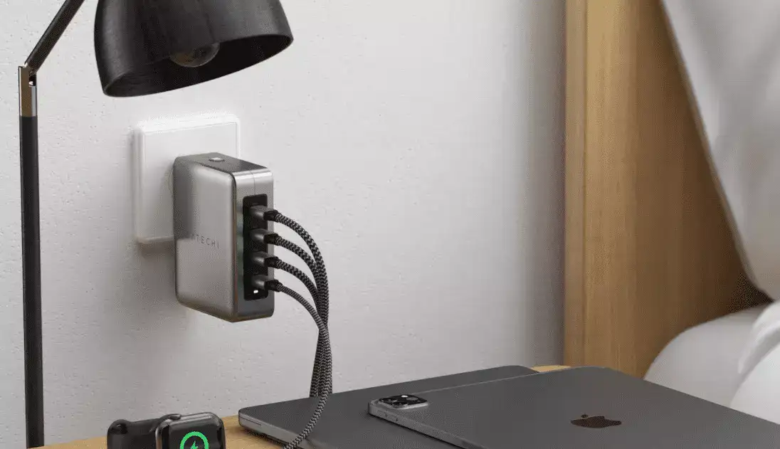 Satechi 145W Travel GaN Charger boasts 4 USB-C PD ports and 4 international plug adapters