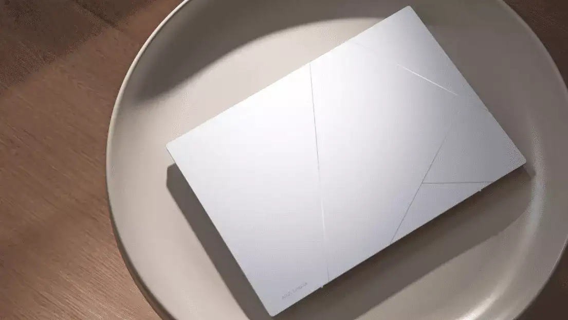 ASUS Zenbook 14 UX3405 ultraportable laptop has an AI-powered Intel Core Ultra 7 processor